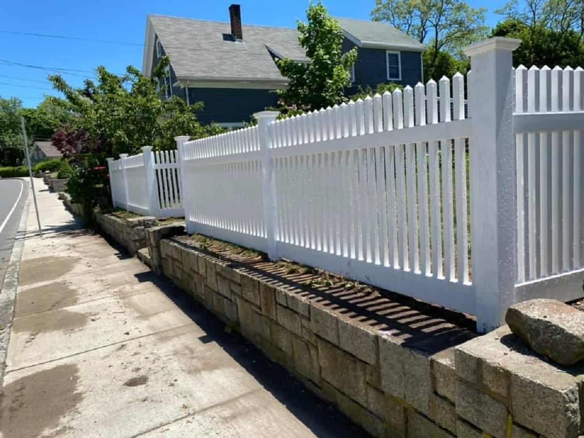 Vinyl Fence Services